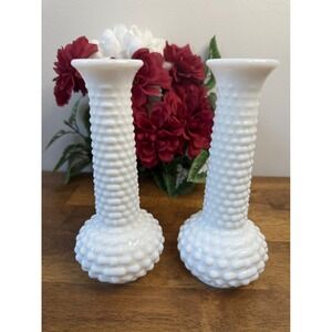 Vintage E.O. Brody Co. Milk Glass Hobnail Bud Vases MCM White‎ Wedding  Decor